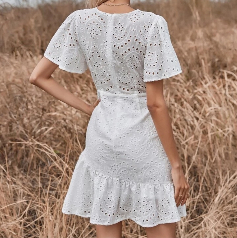 NWOT Japna white eyelet lace wrap dress Womens Medium - Picture 2 of 10